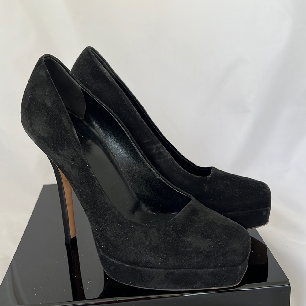 Gucci Stiletto Black Suede, size 6.